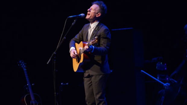 Lyle Lovett in concert at the Arsht Center in Miami, FL, 2014. Photo by World Red Eye