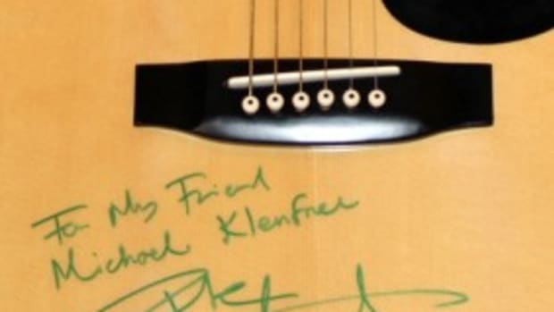 Pete Townshend autographed guitar