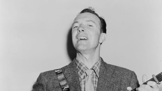 Pete Seeger in 1955. Photo courtesy Library of Congress/New York World Telegram and Sun collection.