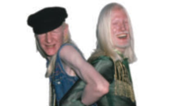  Musician brother duo Johnny Winter and Edgar Winter pose for a portrait session on July 24, 1976 at the Lamar Park in Grand Rapids, Michigan. (Photo by Michael Marks/Michael Ochs Archives/Getty Images)