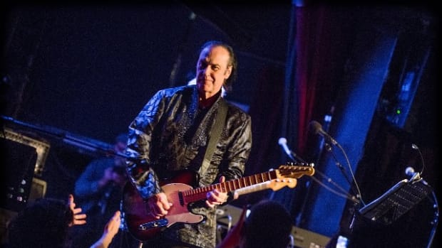  Dave Davies’ fantastic show on Saturday, April 7th in Montclair, New Jersey was part of the town’s Outpost in the Burbs concert series. (Photo by Paul Undersinger)