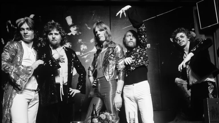 Strawbs make a strong statement with "Settlement"