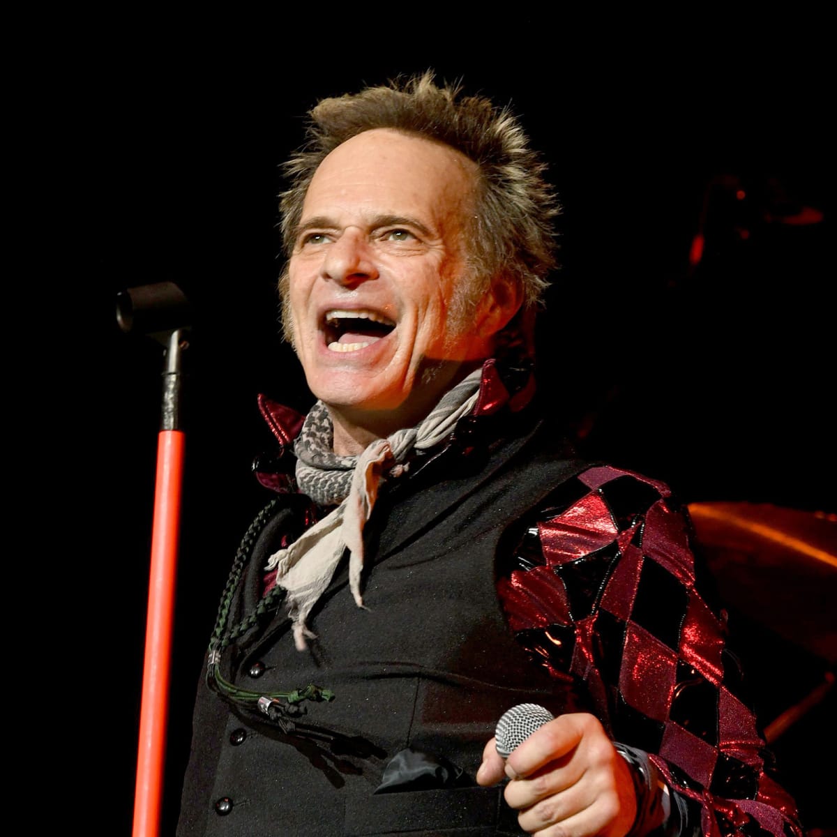 Hear David Lee Roth's new solo acoustic song 
