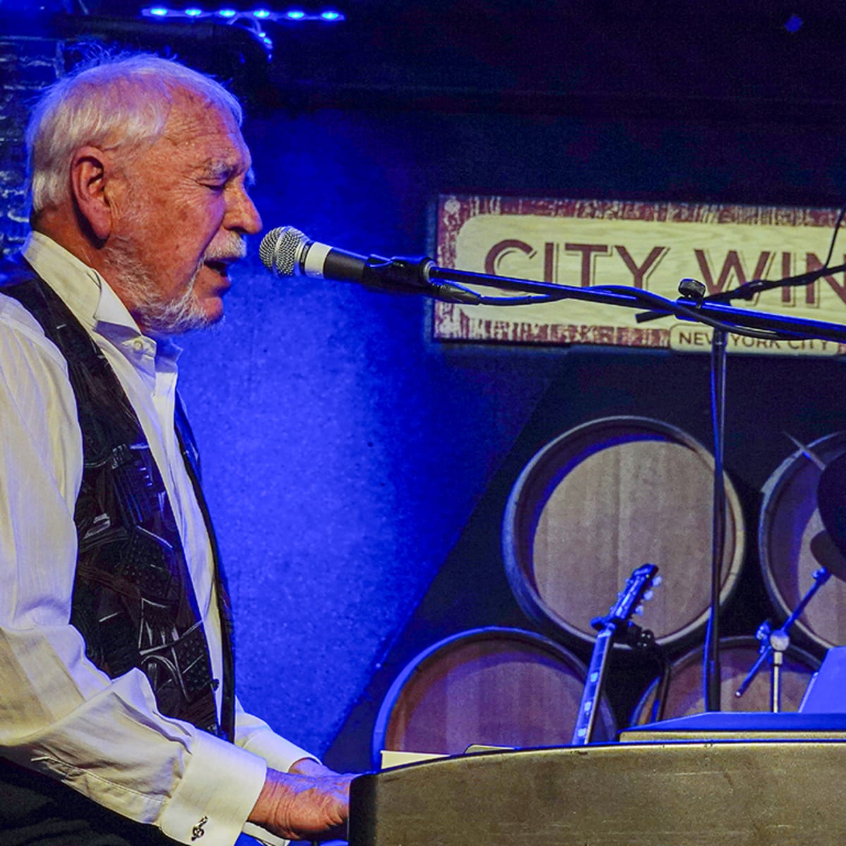 Gary Brooker keeps the flame of Procol Harum well lit ...