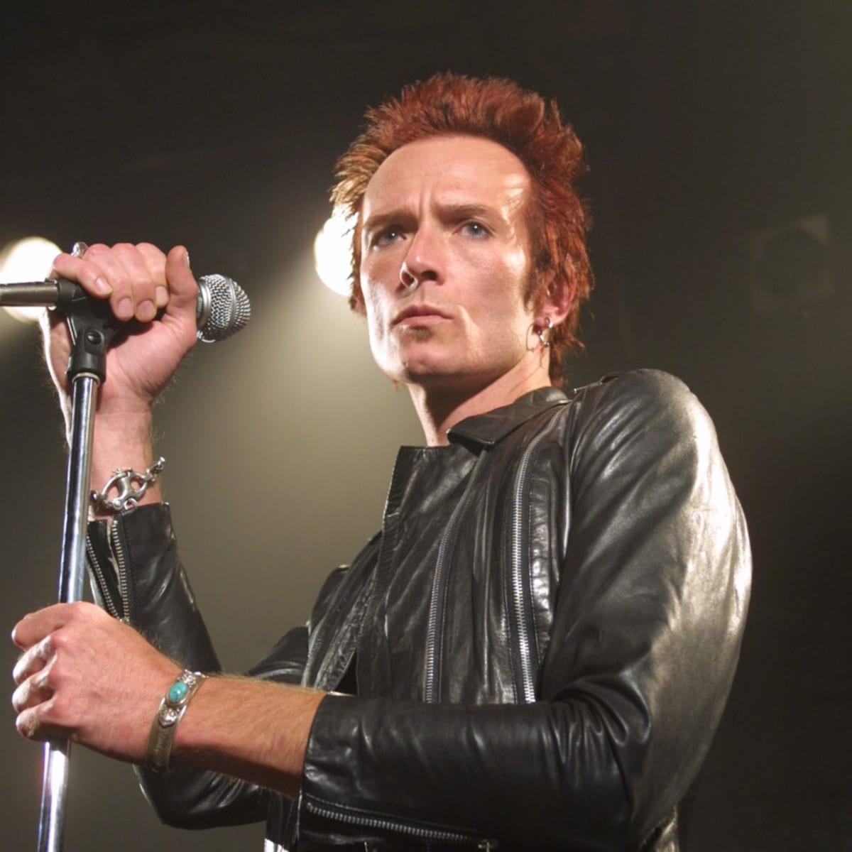 See Scott Weiland's “Barbarella” music video in 4K upgrade