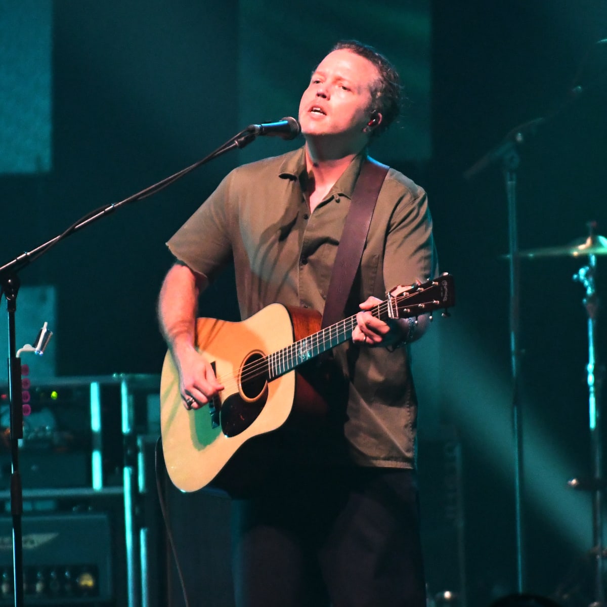 Jason Isbell injects The Met with lyrical lively rock and roll