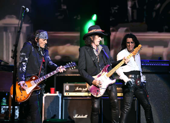 See Hollywood Vampires' electric performance at Bethel Woods Center ...