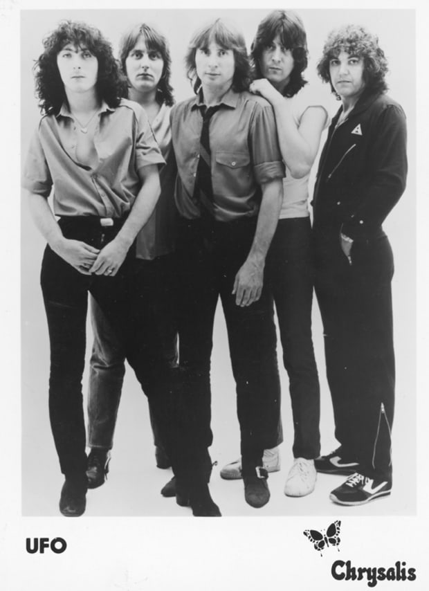 Ufo Moves On Moore Or Less With New Guitarist Goldmine Magazine Record Collector Music Memorabilia Ufo Moves On Moore Or Less With New Guitarist Goldmine Magazine Record Collector Music Memorabilia