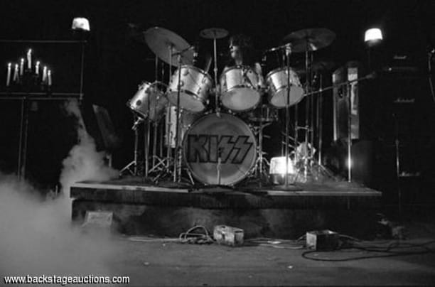 Peter Criss KISS onstage Backstage Auctions drum kit