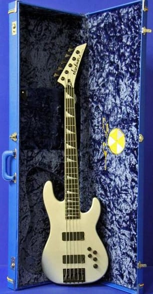 Dave Ellefson Megadeth 5-string bass