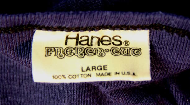 t-shirt tag