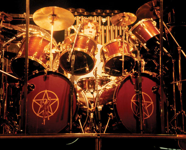 Neil Peart drumming