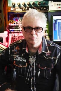 Wreckless Eric (Eric Goulden) is known for his 1977 single “Whole Wide World” on Stiff Records. His latest album, “amERICa” was his first solo release in 11 years. But the talented English musician has been keeping himself busy by touring the world and collaborating with his wife, Amy Rigby, over the years. DoeDeer Photography (Merecedes Nelson)