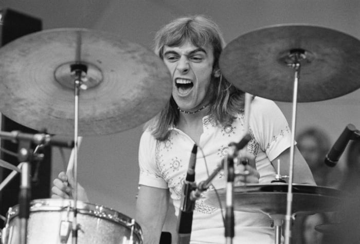 Drummer Alan White performing with Yes at a Crystal Palace Garden Party event, Crystal Palace Bowl, London, September 2, 1972. (Photo by Michael Putland/Getty Images)