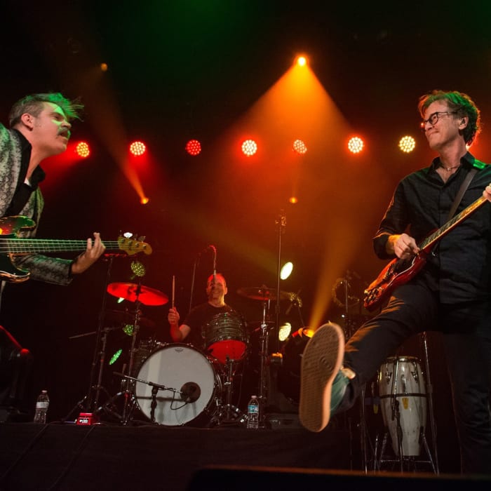 semisonic closing time official music video semisonic closing time official music video