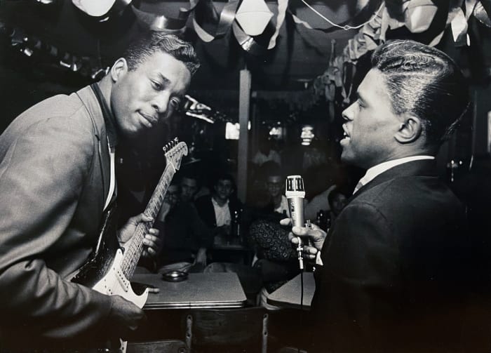 Buddy Guy and Junior Wells perform. (Photo courtesy of Gallery Victor Armendariz and the Art Shay Archive)