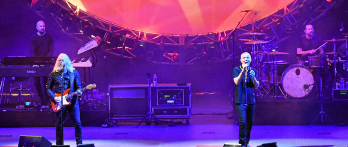 Tears for Fears singers Roland Orzabal and Curt Smith (foreground left to right) perform "Everybody Wants to Rule the World" at the PNC Bank Arts Center in Holmdel, New Jersey, on June 24. (Photo by Chris M. Junior)