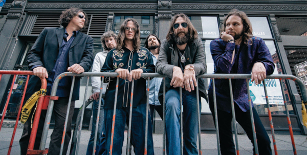 THE BLACK CROWES (from left) Drummer Steve Gorman, Adam MacDougall, Luthern Dickinson, Sven Pipien, Chris Robinson and Rich Robinson. Photo: Josh Cheuse. 