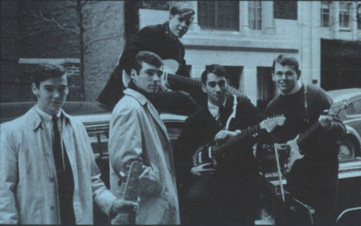 A VERY YOUTHFUL MALIBOOZ lineup appears in this vintage shot from the 1960s that was featured in the “Malibooz Rule” package. Photo courtesy www.malibooz.net