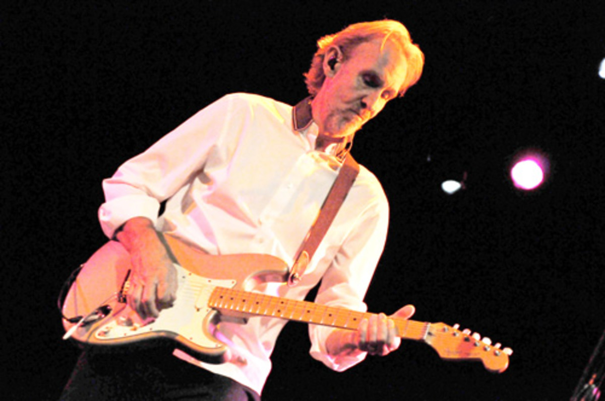 Mike Rutherford on tour with the Mechanics in NYC, March 2015. Photo by Frank White.
