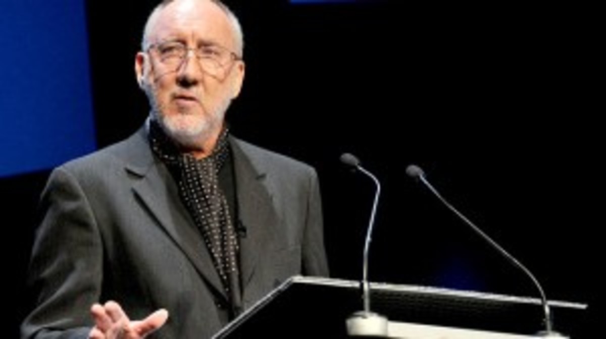 The Who’s Pete Townshend delivered the inaugural John Peel Lecture in Manchester, England yesterday, an event which was broadcast live on BBC 6 Music. The lecture can now be heard on demand on the BBC 6 Music Web site.