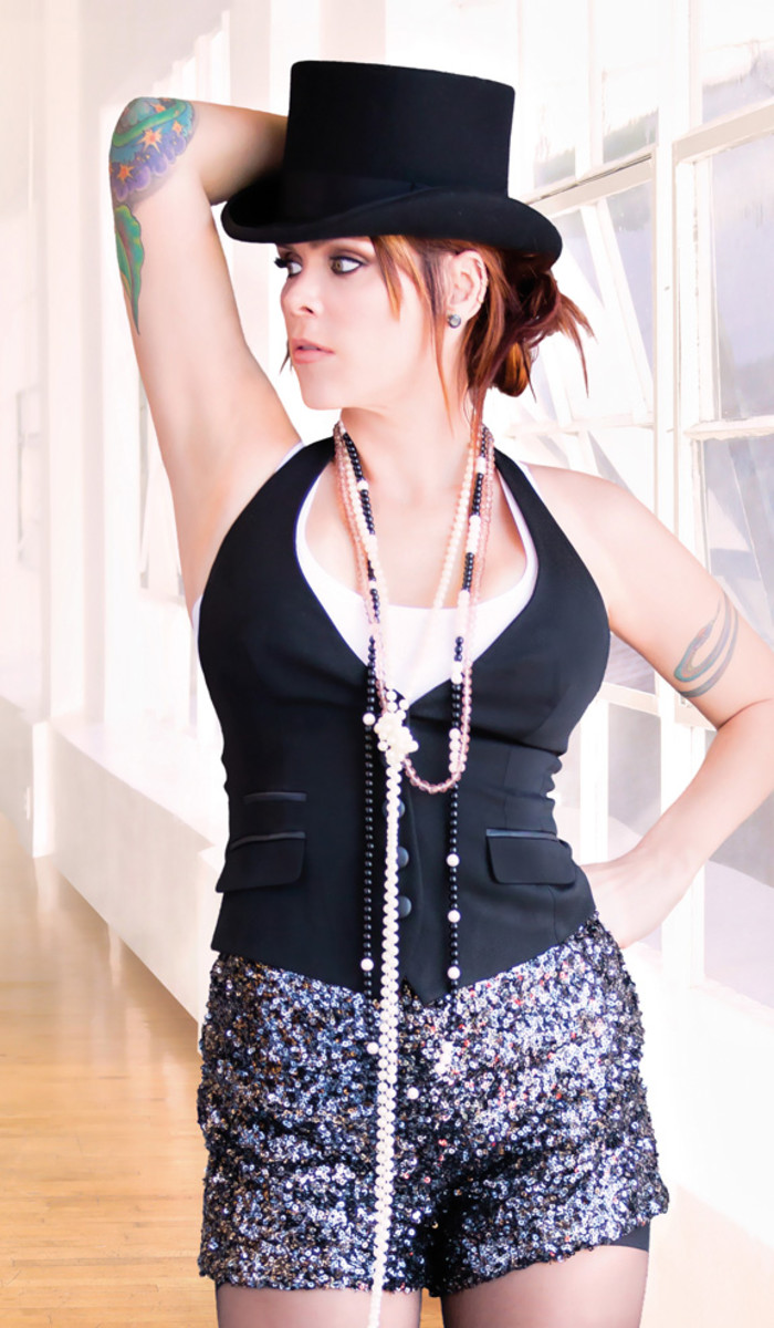 For Singer Beth Hart Success Is Sweeter The Second Time Around Goldmine Magazine Record Collector Music Memorabilia For Singer Beth Hart Success Is Sweeter The Second Time Around Goldmine Magazine Record Collector Music Memorabilia