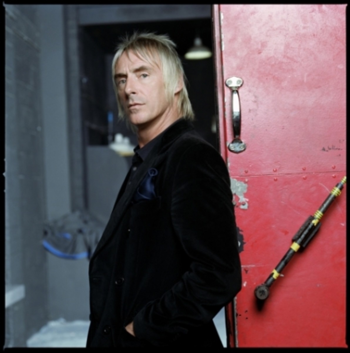  Paul Weller and his excellent backing band performed an outstanding show on the second of two nights at the Best Buy Theater in New York City’s Times Square on Saturday, May 19th.