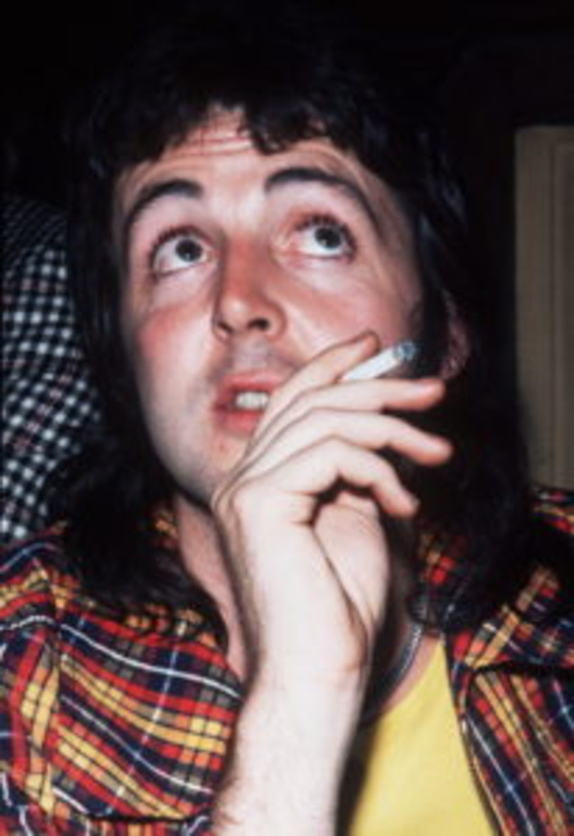  Paul McCartney, January 1, 1972 in Oxford, England. (Photo by Anwar Hussein/Getty Images)