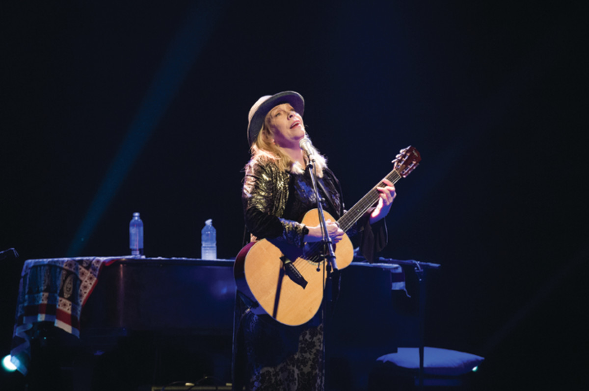  Rickie Lee Jones performs at La Cigale on March 3, 2018 in Paris, France. (Photo by David Wolff - Patrick/Redferns)