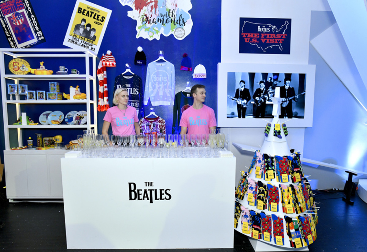 Beatles Pop Up Shop Arrives For The Holidays Goldmine Magazine Record Collector Music Memorabilia