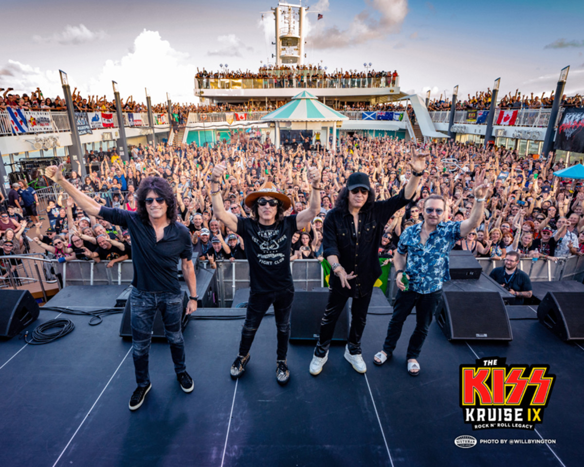 Seaside rockin' with KISS on Kiss Kruise IX Goldmine Magazine Record