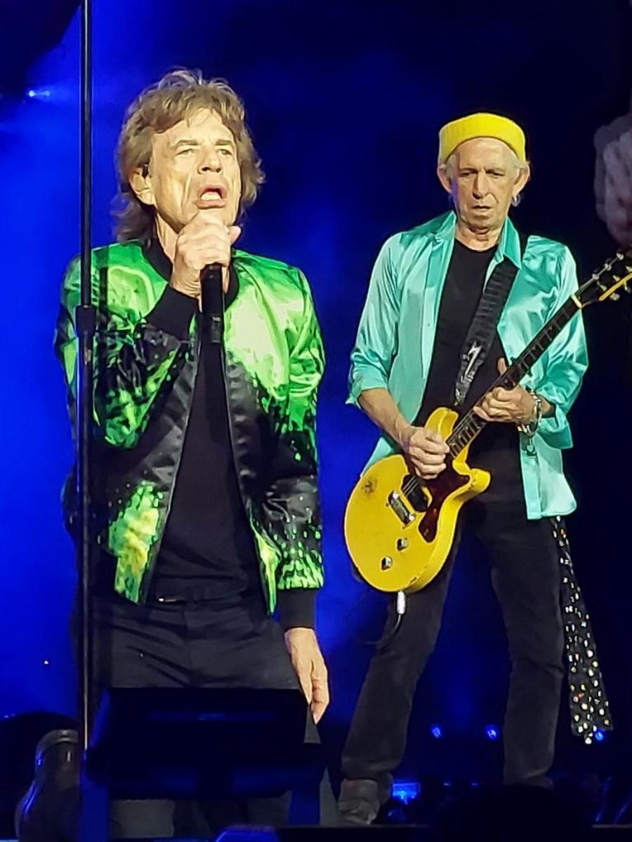 Mick and Keith perform at SoFi Stadium on Sunday, October 17, 2021. Photo to Susan Katila