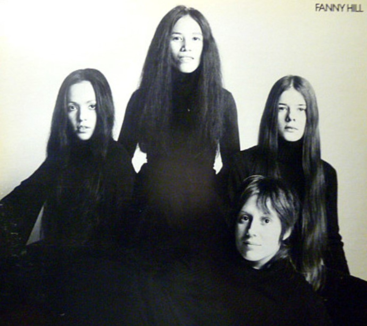 Back row: Jean Millington – bass, June Millington – guitar, Alice DeBuhr - drums, bottom: Nickey Barclay – keyboards, 1972