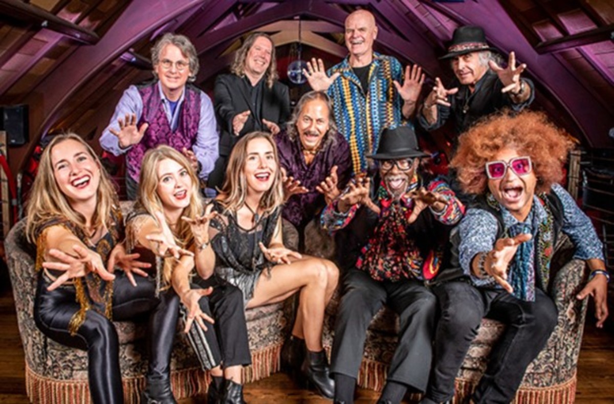 Moonalice photo by Bob Minkin, back row: Roger McNamee, Jason Crosby, John Molo and Pete Sears, middle: Barry Sless, front row: Chloe, Erika and Rachel Tietjen, Lester and Dylan Chambers