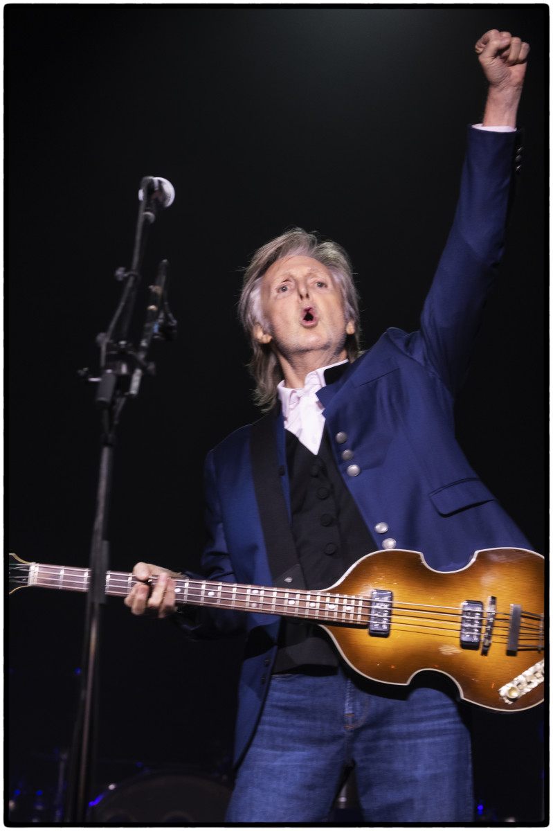 Paul McCartney keeps the crowd cheering. © MPL Communications Ltd/ Photographer: MJ Kim.
