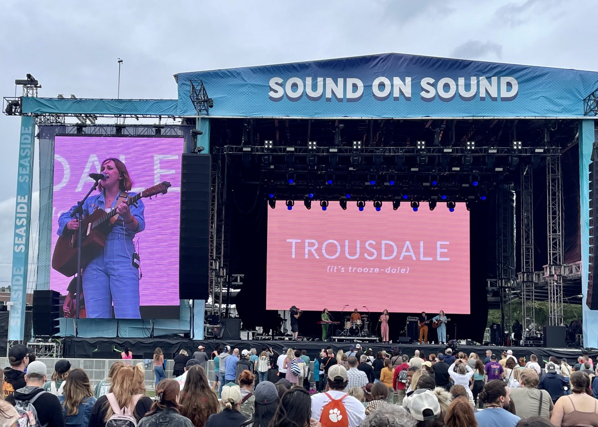 Trousdale on the Seaside Stage, Sound on Sound, September 25, 2022. Photo: Ray Chelstowski