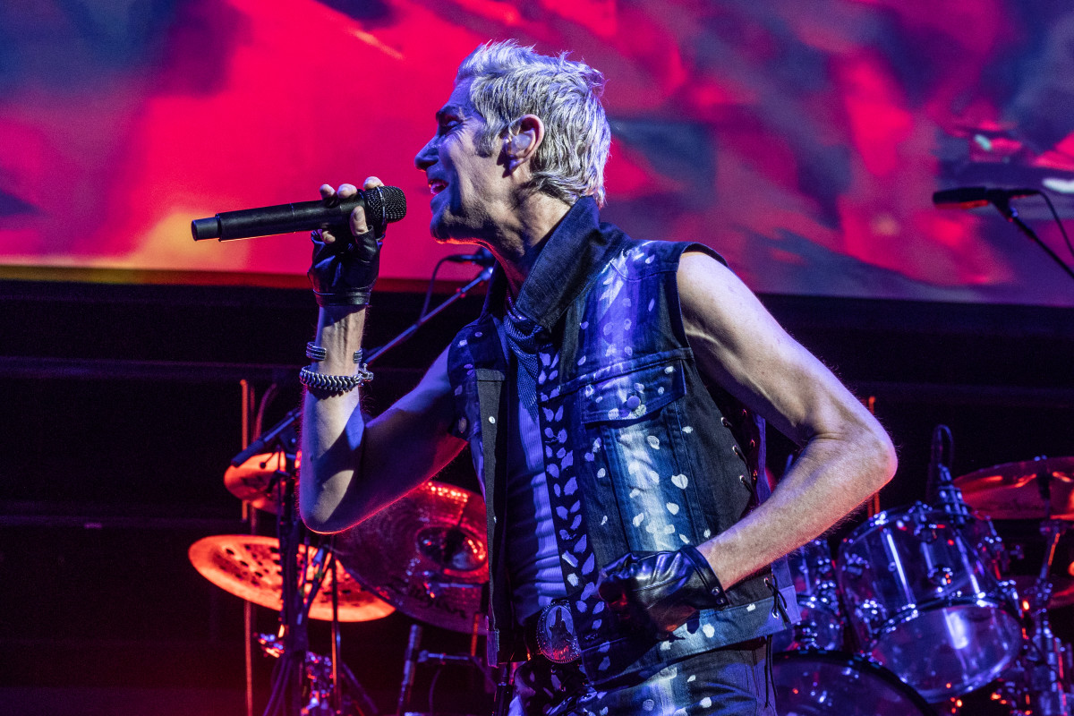 Vocalist Perry Farrell of Jane's Addiction in Austin, Texas. Photo by Jaime Ford