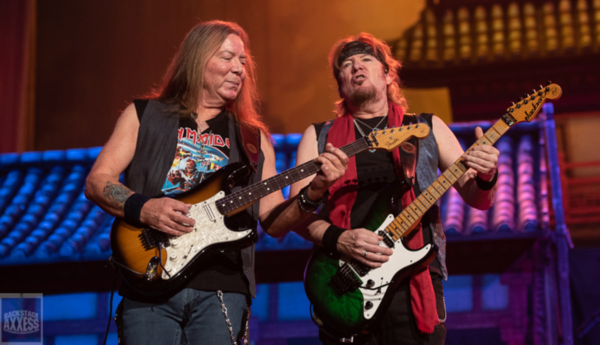 Dave Murray and Adrian Smith the perfect duo for guitar melodies.